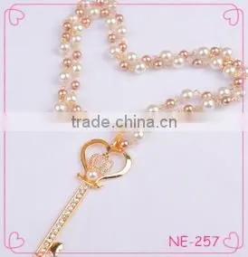 2016 Hot Sale New Fashion Simple Jewelry Women Gold Key Luxury Crown Necklace thumbnail-1