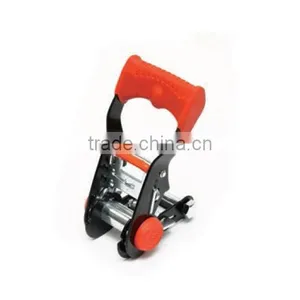 1" RATCHET BUCKLE IN ZINC & ELECTRIC BLACK PLATE / WITH STREAMLINE SHAP AND PLASTIC GRIP thumbnail-1