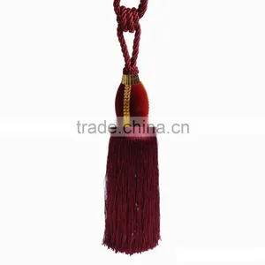 Tassel thumbnail-1