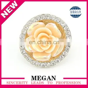 Grade Quality Round Shape Resin Flower Crystal Buttons for Decoration thumbnail-1