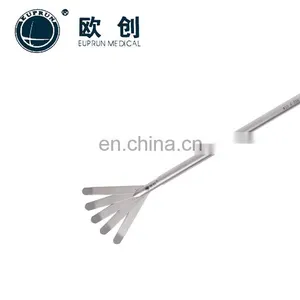 Friendly In Use Surgical Instruments Retractor thumbnail-1