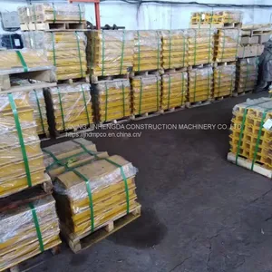 Komatsu Buldlozer D155A-1-2 Track Shoe 175-32-04122 Track Pad thumbnail-3