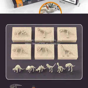 Dinosaur Skeleton Dig Kit thumbnail-5