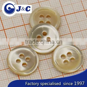 Cream Coloureed Trocas Shell Button thumbnail-1