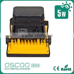 Manufacturers Floodlights 10w 20w 30w With Li-ion Battery Floodlights Rechargeabe With Handle in Hot Selling thumbnail-4