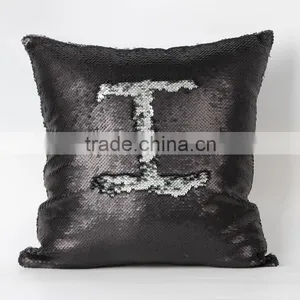 Marmaid Sequined Pillow Case thumbnail-6