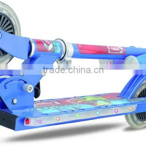 Flashing Deck Kick Scooter thumbnail-3