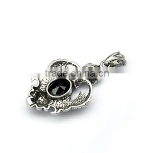 Classic Mens Hiphop Jewelry Never Fade Stainless Steel Crystal Skull Pendant Charm thumbnail-4