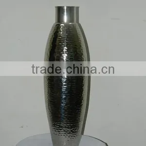 Iron Hammered Flower Vase thumbnail-1