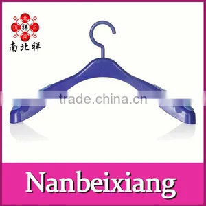 Coat Hanger thumbnail-1