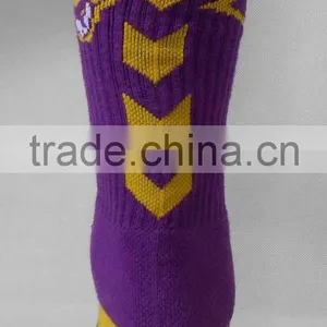 Men Custom Dri Fit Elite Basketball Crew Socks thumbnail-2