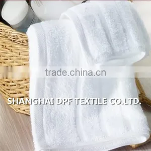 100% Cotton Bordering Hotel Bath Towel thumbnail-1