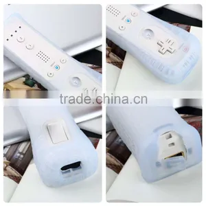 Game Motion Plus Remote Nunchuck Controller Wireless Gaming Nunchuk Controllers With Silicon Case Strap For Nintendo Wii Console thumbnail-4