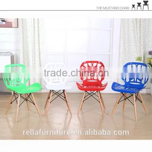 Hot Sale Plastic Dining Chair With Beech Wood Legs thumbnail-4