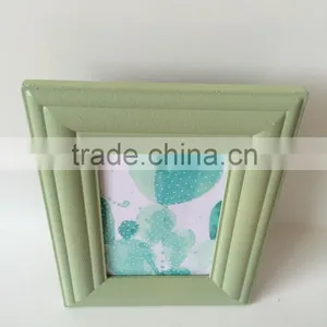 Wholesale Freshness Latest Design of Wooden Photo Frame thumbnail-3