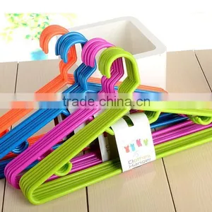 Colorful Plastic Clothes Hanger/pp Cloth Hanger thumbnail-6