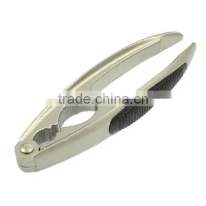 Black Nonslip Handle Double Holes Nutcracker thumbnail-1