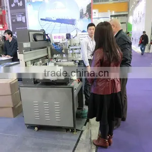 TM-500PT Vacuum Machine Flatbed Screen Printer for Film Paper thumbnail-3