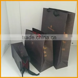 Face Eye Treatment Cosmetics Carrier Bag Gold Logo Black Eyelets Bag thumbnail-4