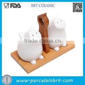 White Pig Ceramic Salt and Pepper Shaker Set thumbnail-1