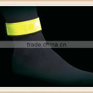 Equisafety Flashing LED Reflective Arm/Leg Band Pink For Rider Walker Cyclist thumbnail-1