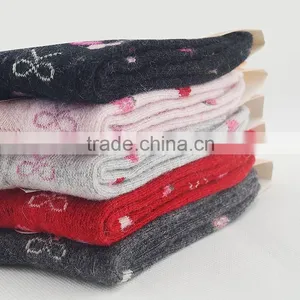 5 Pairs Women Wool Cashmere Warm Soft Casual Multicolor Winter Socks thumbnail-2