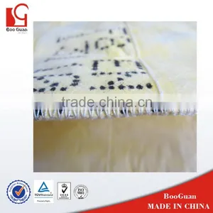Bottom Price New Coming Air Pocket Filter Welding Machine thumbnail-6