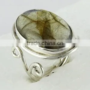 Blue Dreamer Bezel Setting Labradorite Ring, Gemstone Silver Jewellery, Indian Wholesale Silver Jewellery thumbnail-6