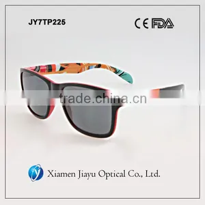 2016 New Design Coloful Fashion Polarized Sunglasses With OEM LOGO Quality Choice thumbnail-2
