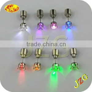 2014 Fashion Earrings Factory Wholesale Led Flashing Earrings for Party Christmas Gift Diamond Stud Earrings thumbnail-5