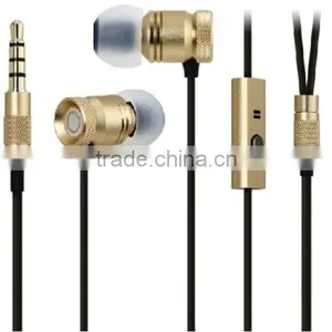 Stereo TPE Patent Ear Earphones&earbuds With Mic and Volome in Retail Packaging thumbnail-3
