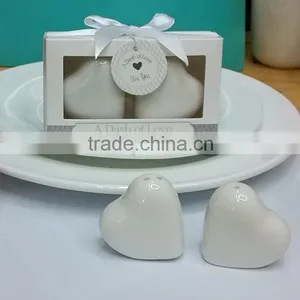White Heart Shape Salt & Pepper Shakers Wedding Souvenirs thumbnail-1