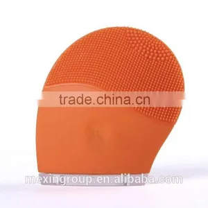 Natural Silicone Electric Facial Cleansing Brush Rechargeable Face Cleaning Brush thumbnail-4