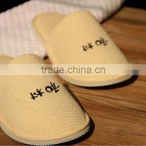 Winter Warm Washable Hotel Slipper Made by Waffle Thick Sponge Eva Sole Slipper thumbnail-5