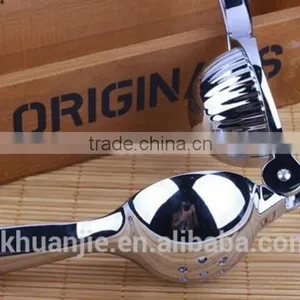 Stainless Steel Manual Juicer thumbnail-3