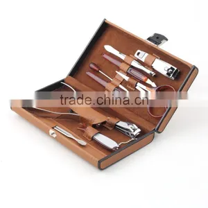 Nail Clippers Wholesale ProfessionalJourney and Finelife Edge Deluxe Manicure Set With Deluxe Carrying Case thumbnail-1