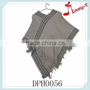 Wholesale Latest Design Winter Acryclic Crochet Knit Ladies Poncho Sweater Pattern With Tassels thumbnail-1