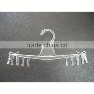 Plastic Adjustable Clothes Hanger thumbnail-5