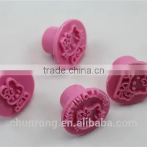 China Supplier Hello Kitty Fondant Cutter thumbnail-5