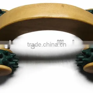 Wooden Massager With Piasyic Knot thumbnail-2