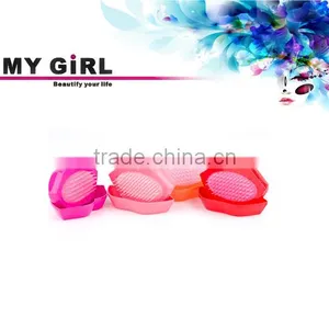 High Strength Factory Supply Lip Shape Hair Brush thumbnail-1