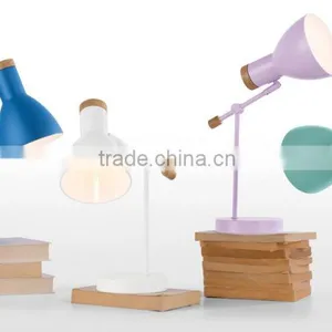 High Quanlity Metal With Powder Coating Finished Bedside Table Lamp Bedroom Study Room Table Lamp thumbnail-1