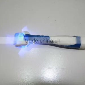 Factory Direct Delivery LED 540micro-needles Titanium Derma Roller System thumbnail-1