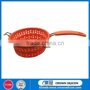 Collapsible Silicone Strainer With Handle, Silicone Food Colander thumbnail-4