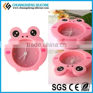Loverly Animal Shape Silicon Table Clock thumbnail-4