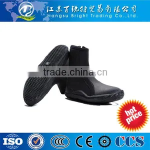 Manufacture 2015 New Product Wholesale Neoprene Diving Boots thumbnail-1