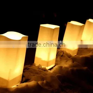 Customised New Design Holiday Luminary Bags for Shopping thumbnail-3