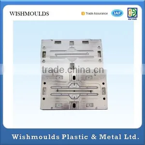 China Professional Plastic Hanger Mold Manufacturer thumbnail-2