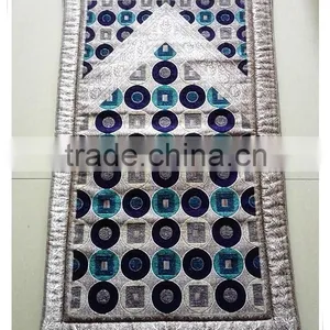 High Quality Jacquard Muslim Prayer Mat With Foam Backing and Zipper Quality Choice thumbnail-4