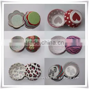 Eco-friendly Food-grade Customized Shape Service Cupcake Mold for Christmas thumbnail-1